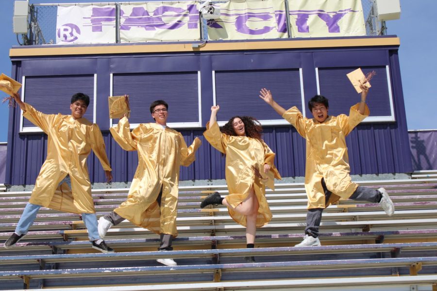 Ridgeview High School Valedictorians Mark Andrew Paat, Ivan Tran, Angela Williams, and Emanuel Mendoza posing in their cap and gowns. 