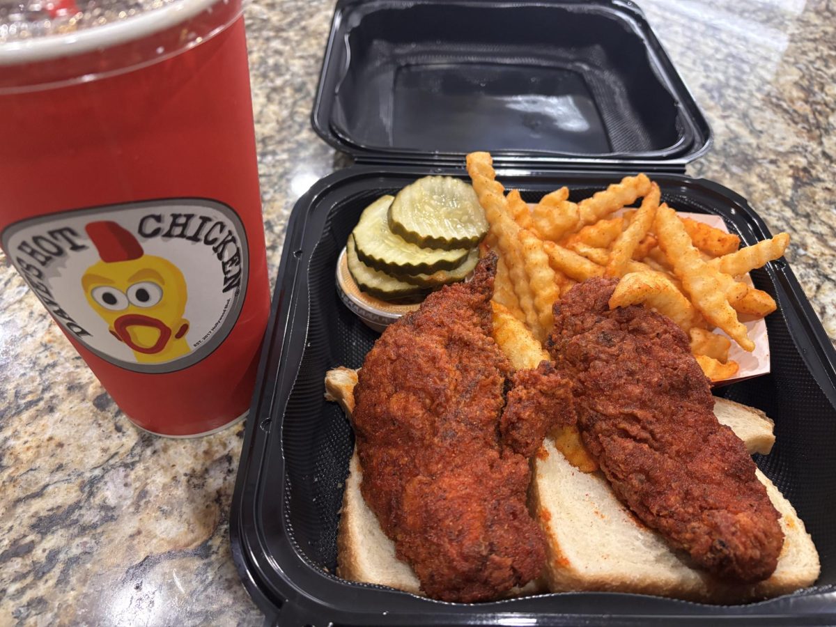Daves Hot Chicken combo located on Gosford.